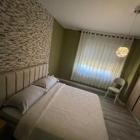Juri Apartment Tirana Center - Near Stadium & Pyramid Exterior photo