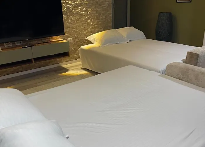 Juri Apartment Tirana Center - Near Stadium & Pyramid
