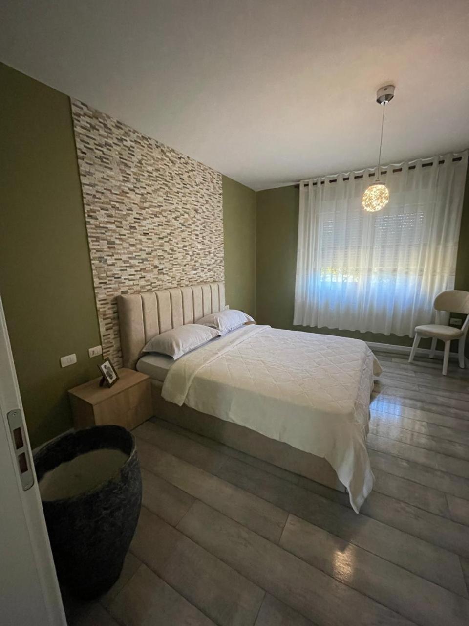 Apartment Juri Center - Near Stadium & Pyramid *