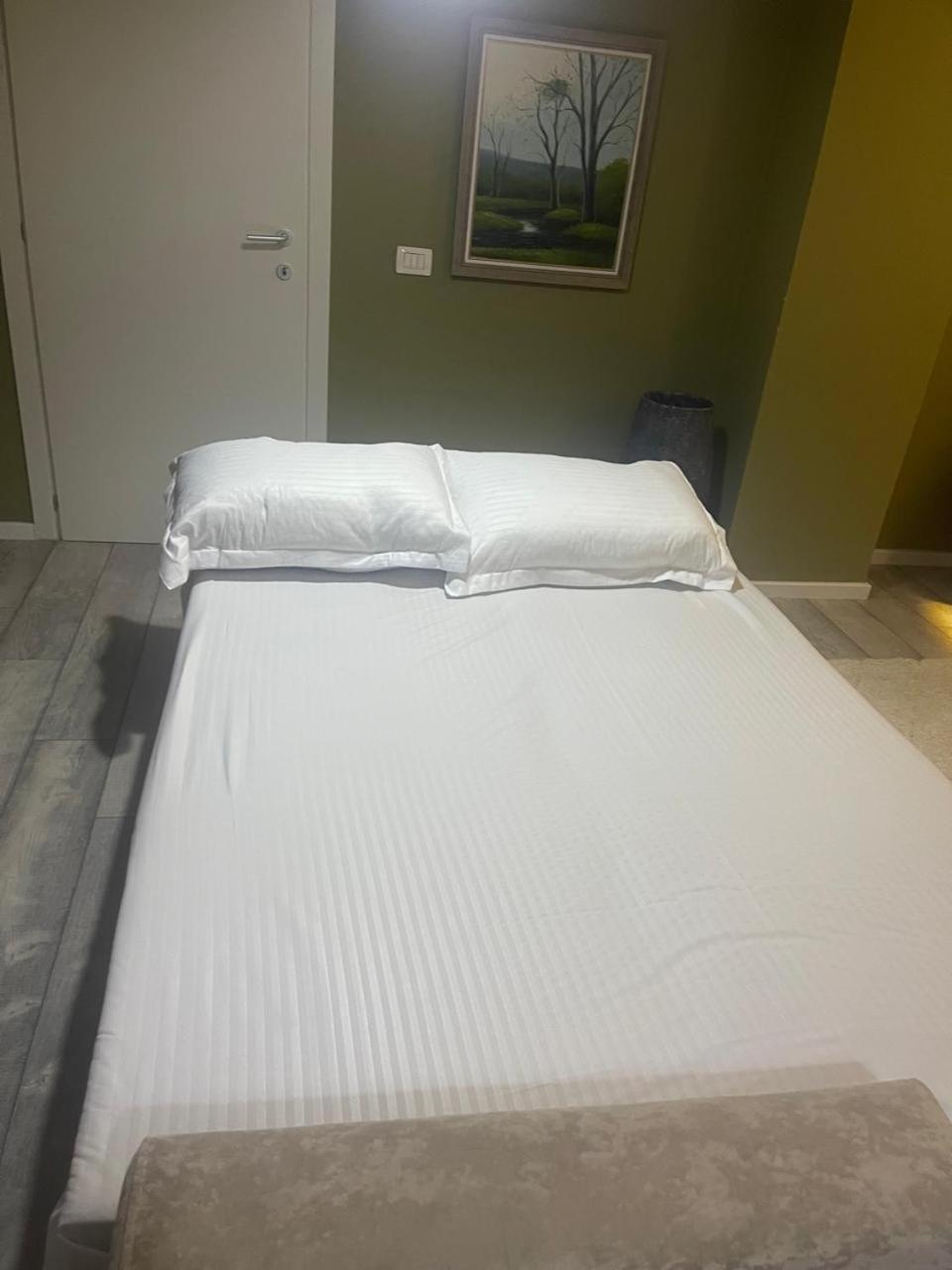 Juri Center - Near Stadium & Pyramid Apartment *